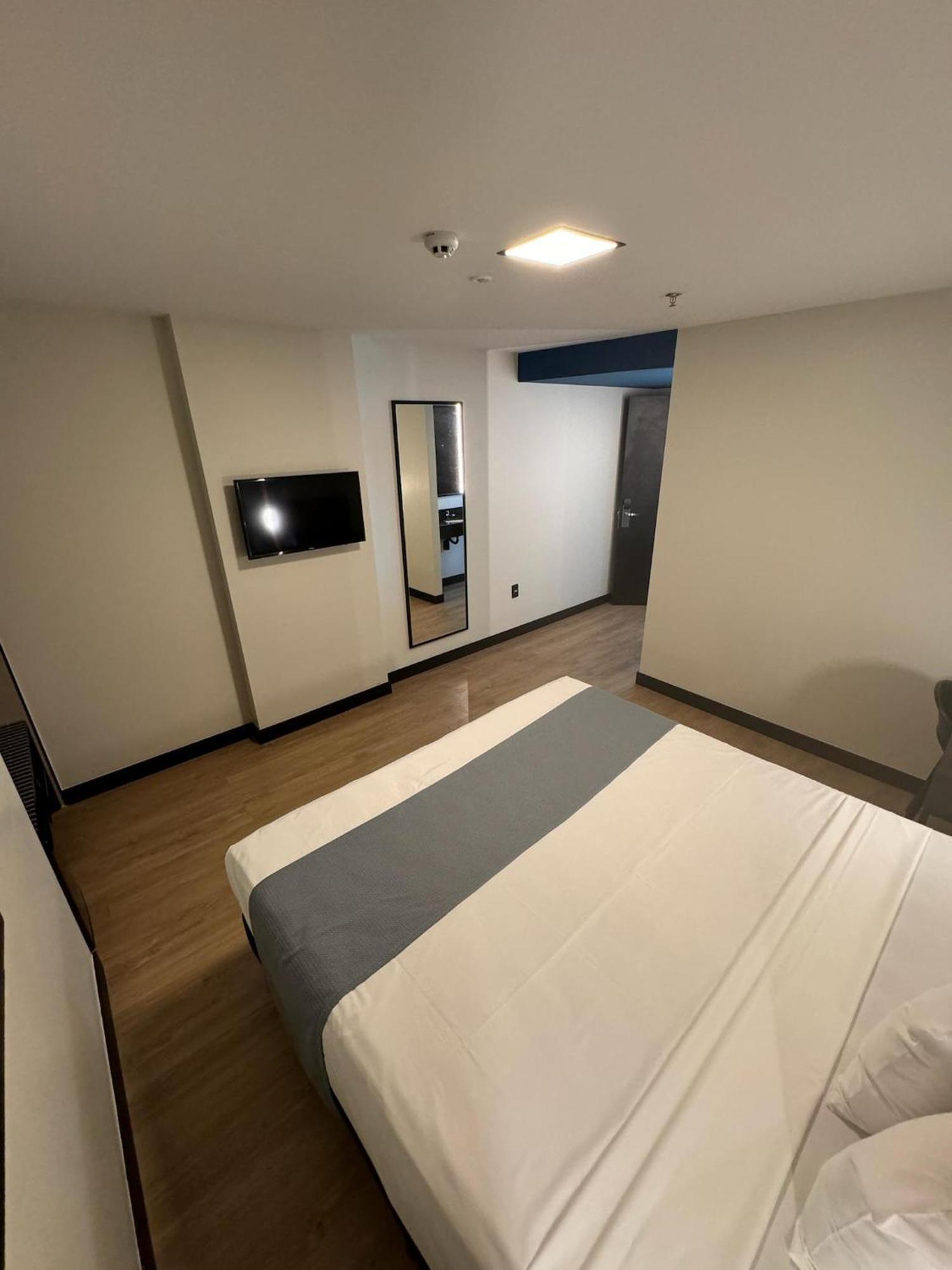 Wa Hotel